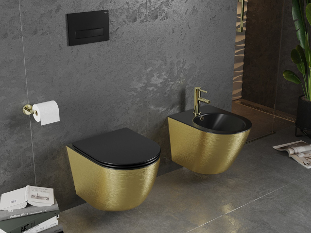 Тъмни плочки в банята