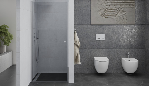 Просторна баня с душ кабина