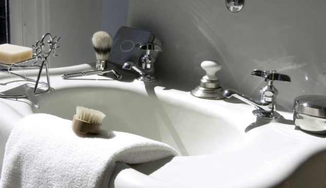 Полуколони - декоративен елемент в големи и малки бани