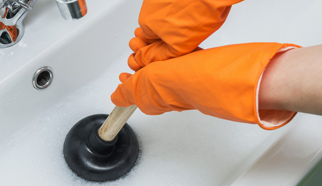 Запушена мивка - как да се справим с нея?