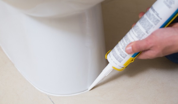 Колко време съхне санитарният силикон в банята?