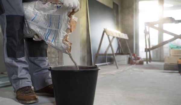 Подготовка на повърхността преди полагане на плочки — стъпка по стъпка