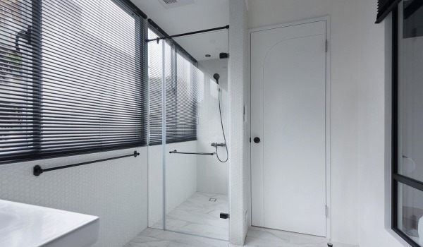 Душ тава или линеен отток?