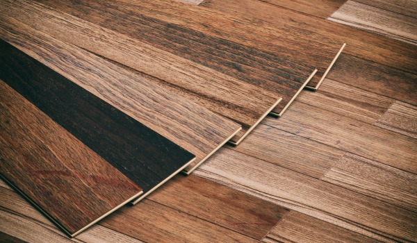 Какви са класовете на изтриване на виниловите панели?