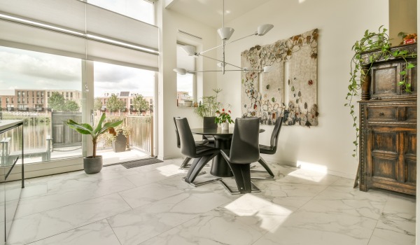 Какви са класовете за износване на плочки? Вижте кои гранитогреси са подходящи за кухня, баня и хол.